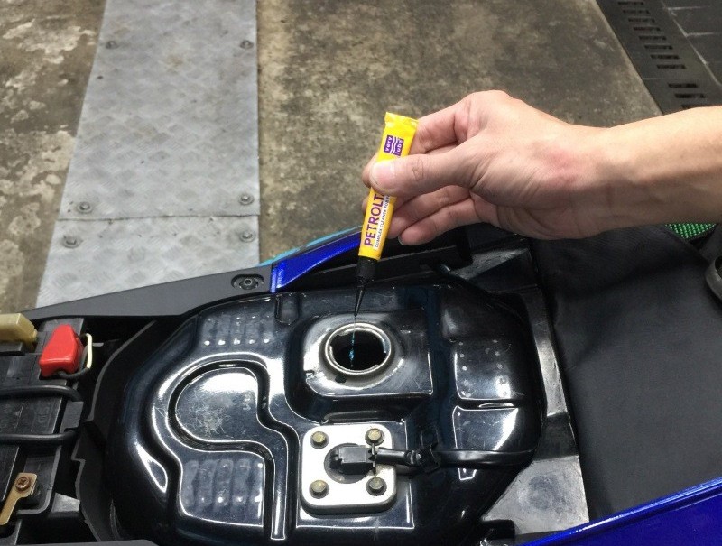 xado petroltank phu gia ve sinh he thong xang 3 1