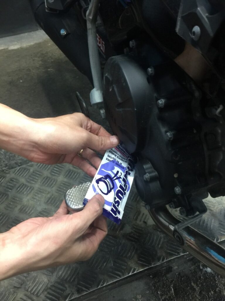 xado vitaflush 20ml suc dong co 3 3