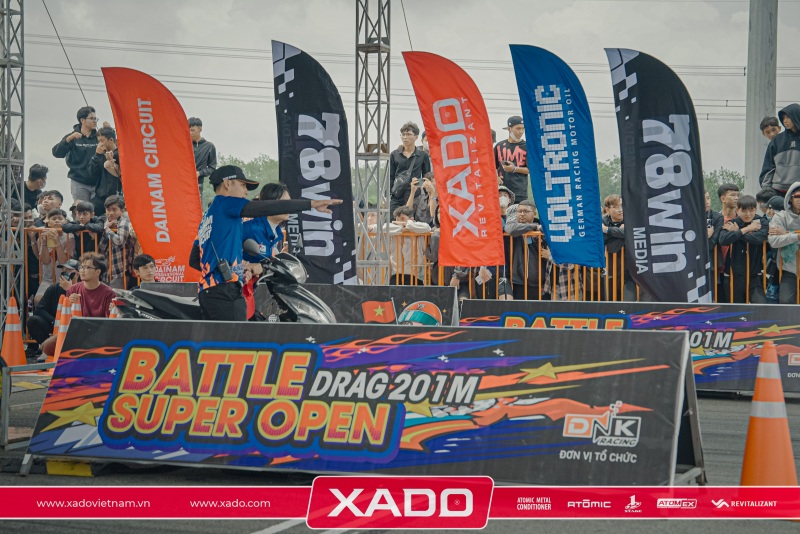 nha vo dich tai giai dua Battle Super Open Drag 201M 2