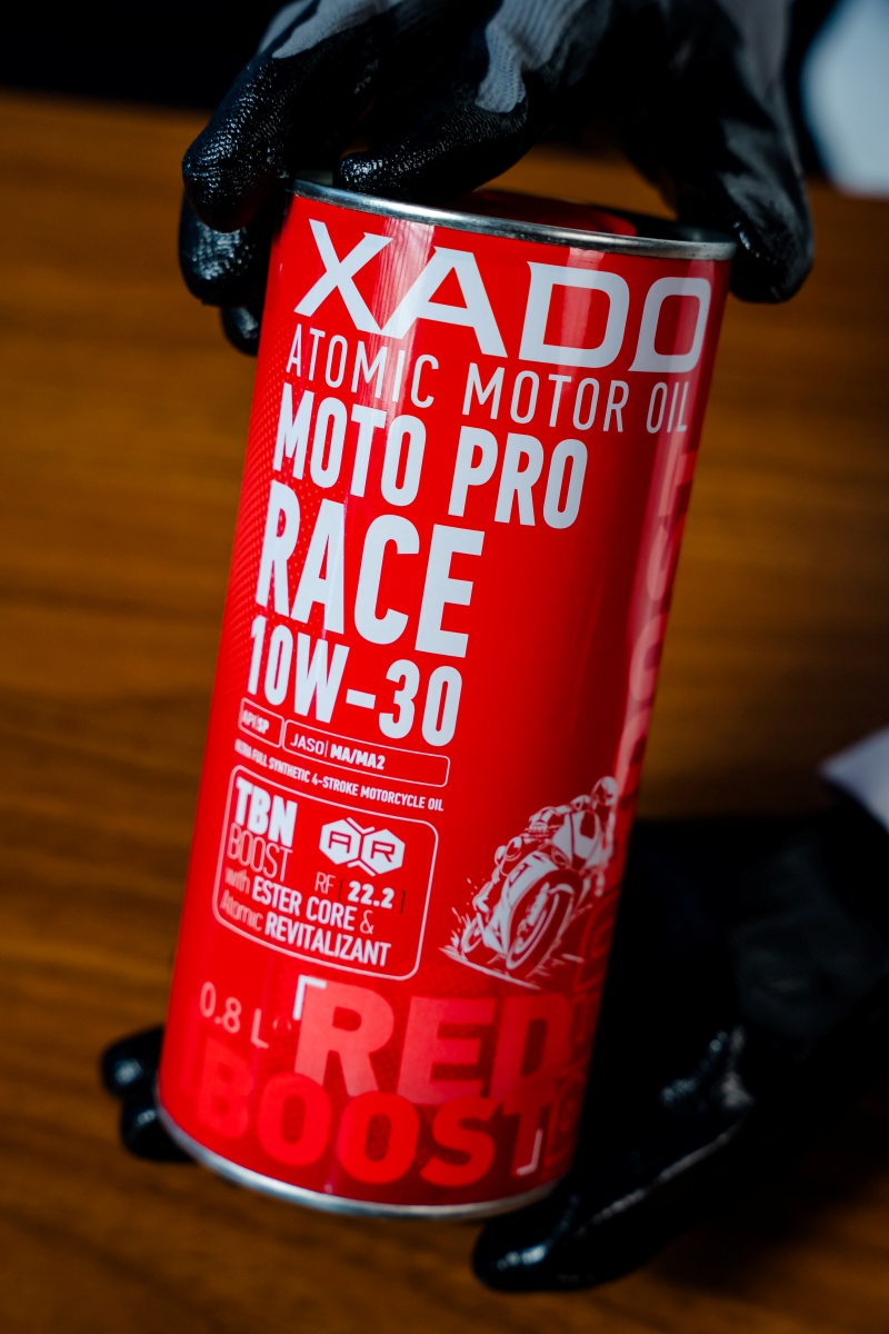 xado red boost moto pro race 10w30 4t 0 8l 10 7