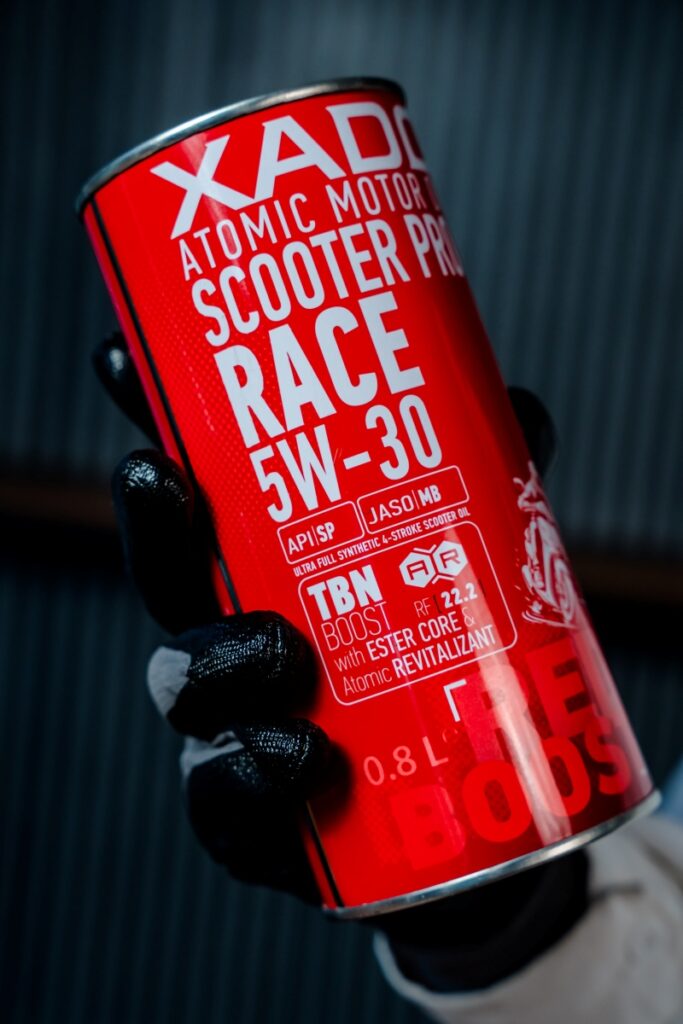 xado red boost scooter pro race 5w30 4t 10 8